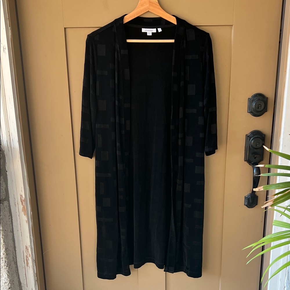 Chico’s Travelers Sz M Black Embossed Geo Long Line Open Cardigan Elbow Sleeve
